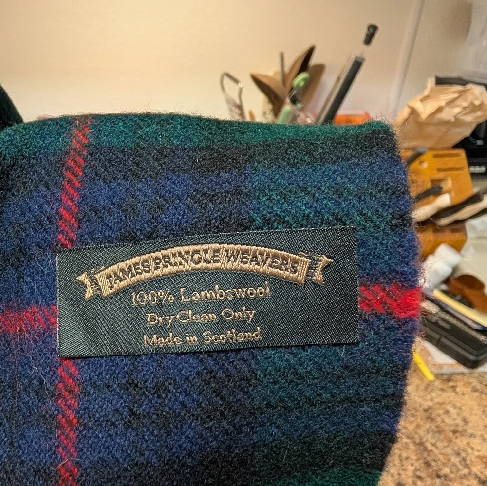 James Pringle Weavers Lambswool Tartan Scarf Scotland Plaid